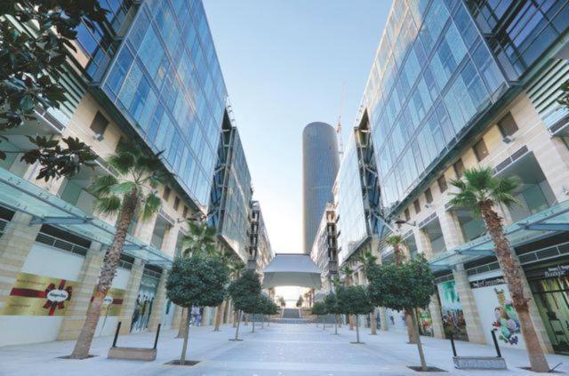 Al Fares Luxury Furnished Apartment-damac Tower Apartament