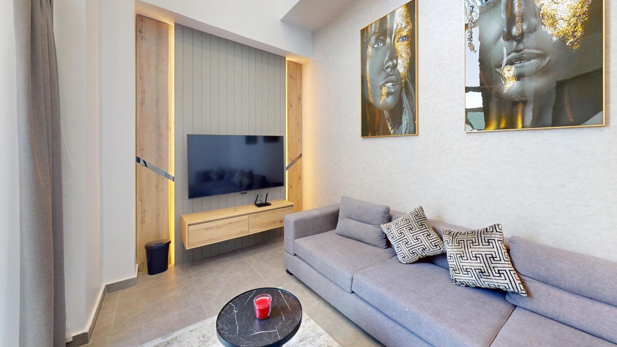 Al Fares Luxury Furnished Apartment-damac Tower Amman