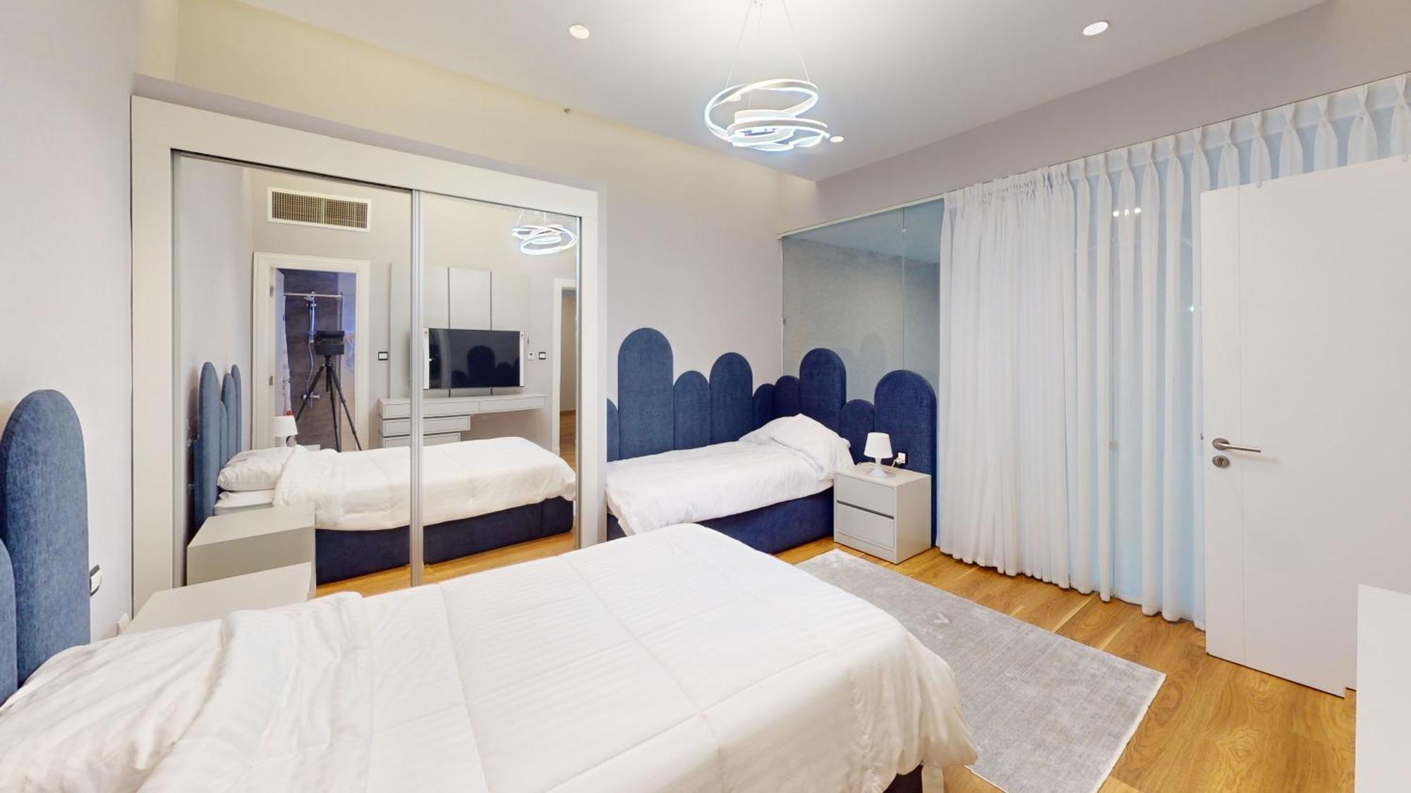 Al Fares Luxury Furnished Apartment-damac Tower *