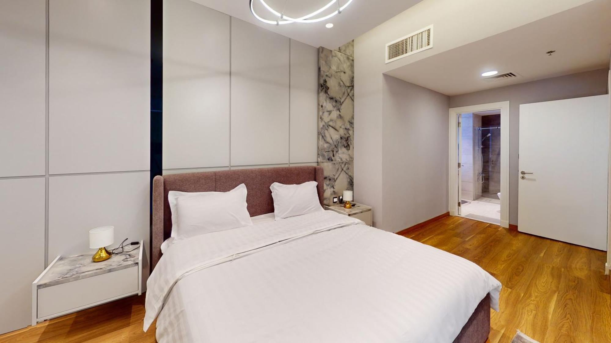 Al Fares Luxury Furnished Apartment-damac Tower Apartament